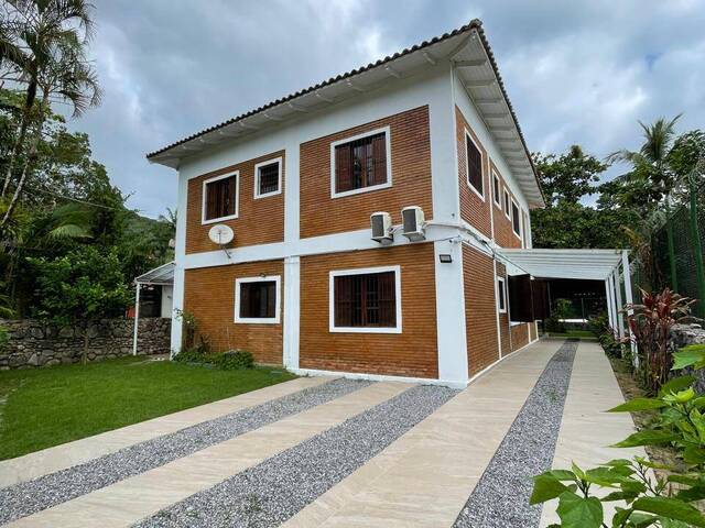 #570 - Casa para Venda em São Sebastião - SP - 2